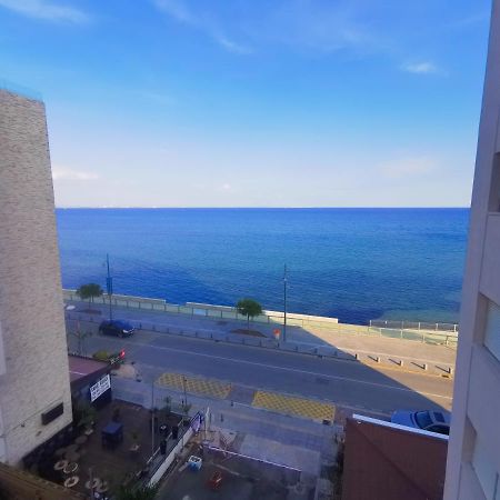 Flirty Flamingo Seaview Seafront Apartment Larnaca Exterior photo